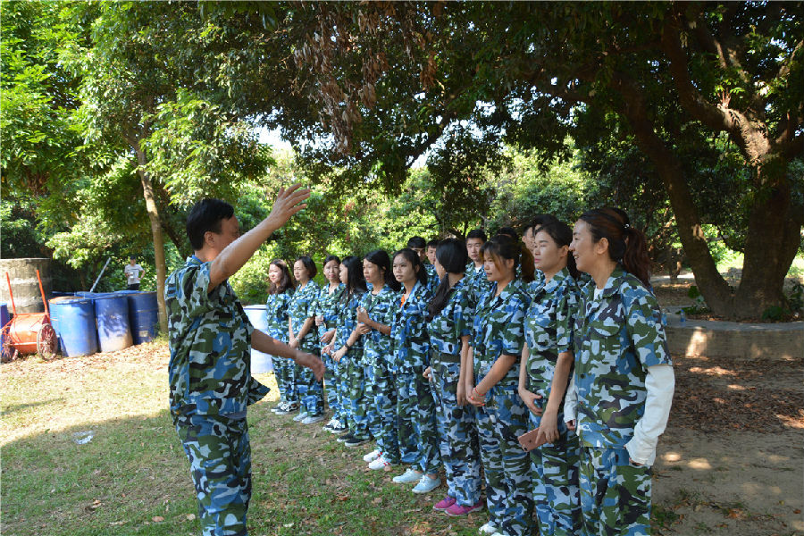 華奇密封件業(yè)務(wù)軍團2017拓展訓(xùn)練：夢想的力量！